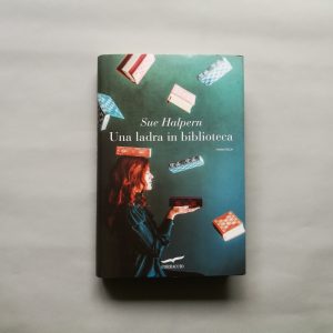 Una ladra in biblioteca di Sue Halpern